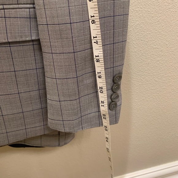 NWOT ROSSI MAN GRAY PLAID SIZE 34S - Picture 7 of 10